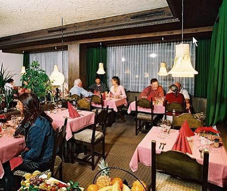 Ambiente Guesthouse Саас-Фее Екстериор снимка