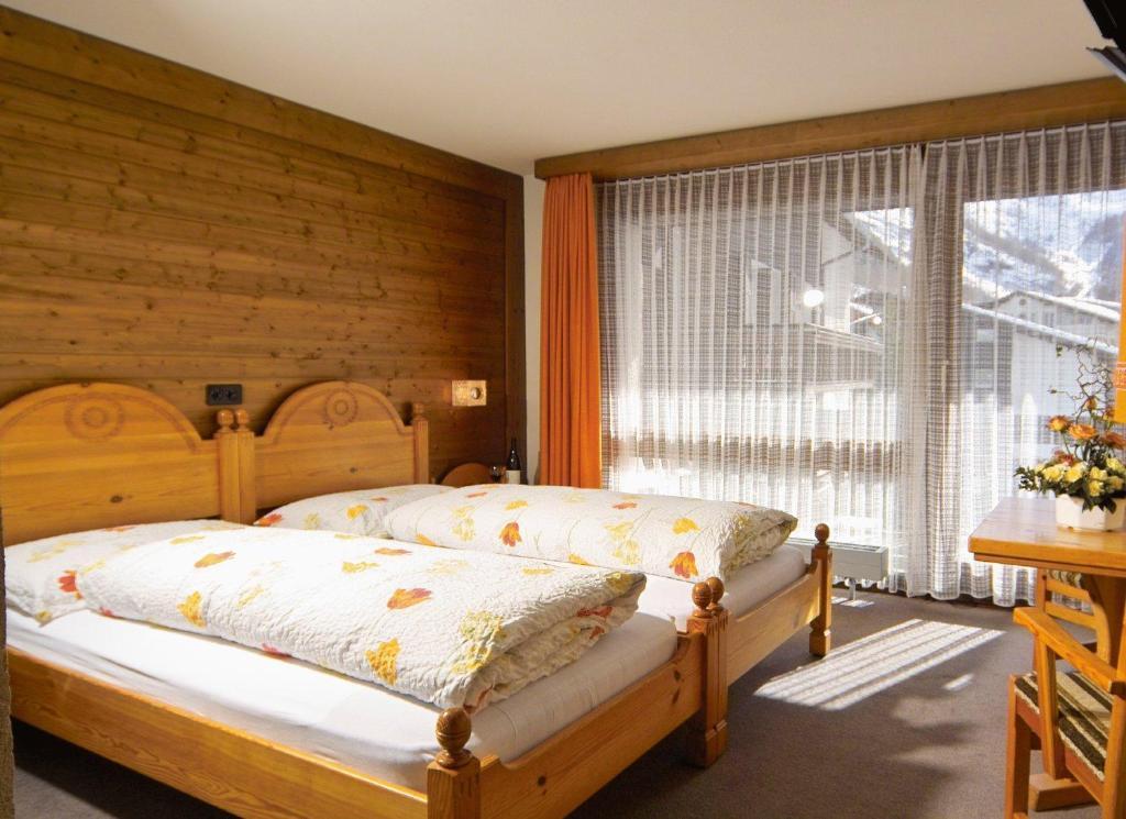 Ambiente Guesthouse Саас-Фее Екстериор снимка